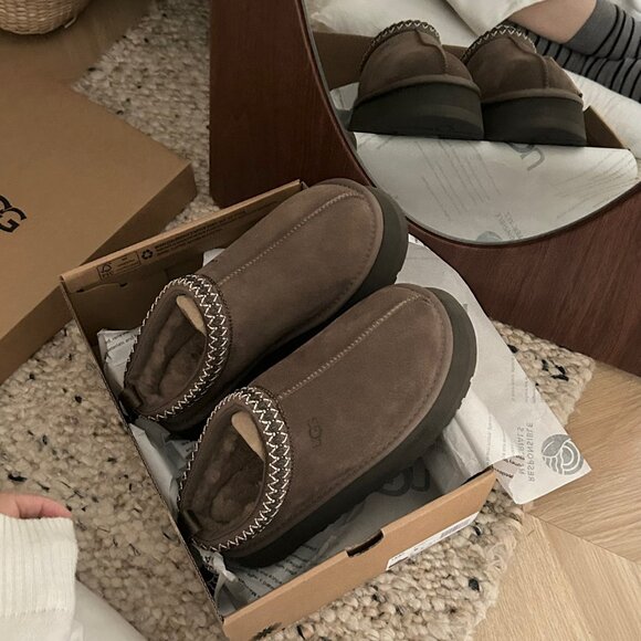 UGG Tazz Platform Shearling Lined Slipper - Picture 6 of 10